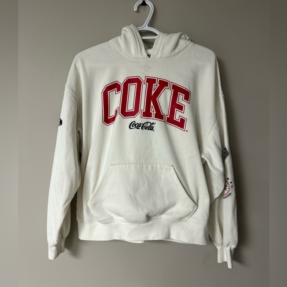 H&M‎ x Coca Cola Big Logo Hoodie - Picture 1 of 5